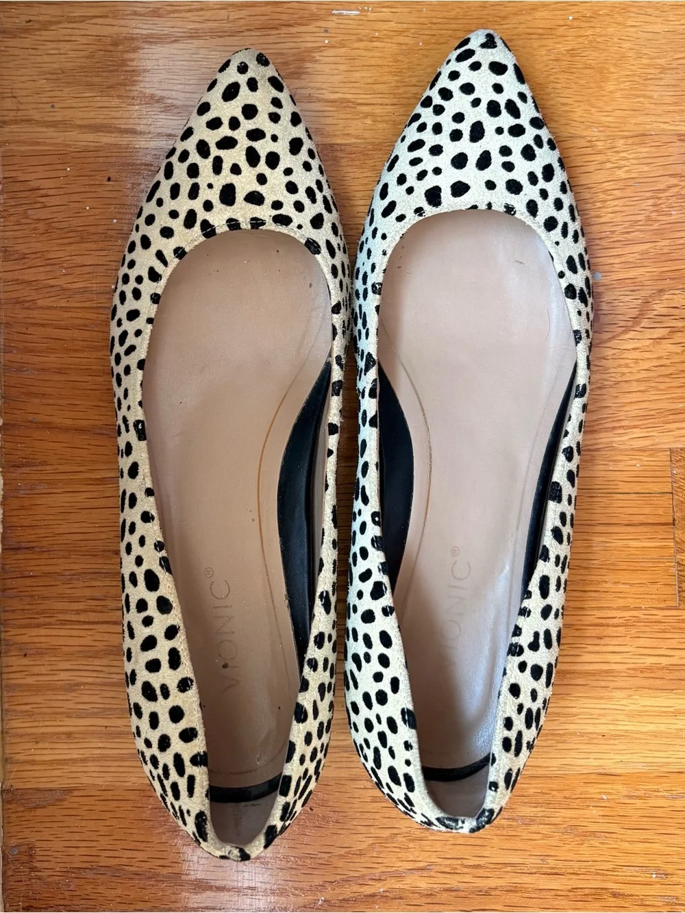 Vionic Lena Spot Calf Hair Pointed Toe Ballet Flats Animal Print Comfort 6 $148 - Picture 3 of 10
